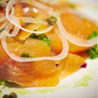 carpaccio de salmón